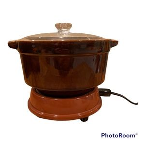 Vintage WORKING baked bean crock!